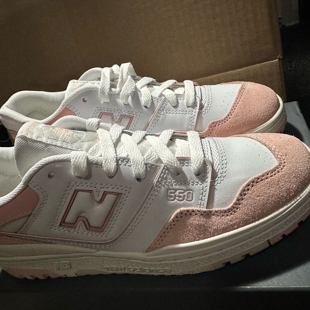 ✅New Balance 550 White Pink GSB550CD GS Size 6.5 Unisex Kids Women New Vintage - Picture 1 of 8